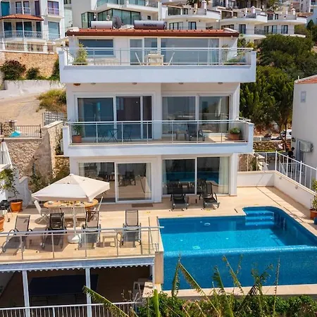 Oezel Havuzlu Bueyuek - Kalkan Plaja Sadece 200mt * Kas