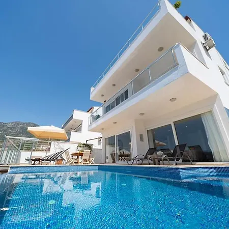 Villa Oezel Havuzlu Bueyuek - Kalkan Plaja Sadece 200mt