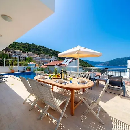 Villa Oezel Havuzlu Bueyuek - Kalkan Plaja Sadece 200mt *